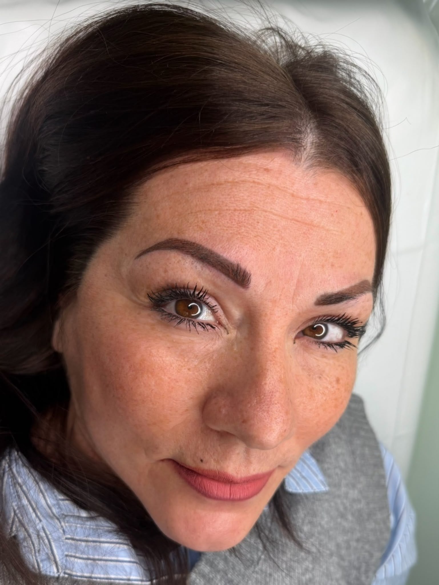 Resultado de micropigmentación de cejas