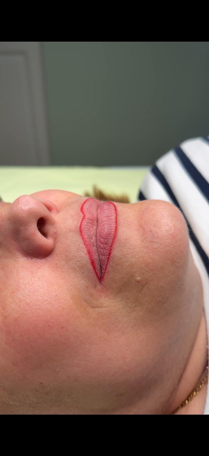 Micropigmentación de labios, antes y después (antes)